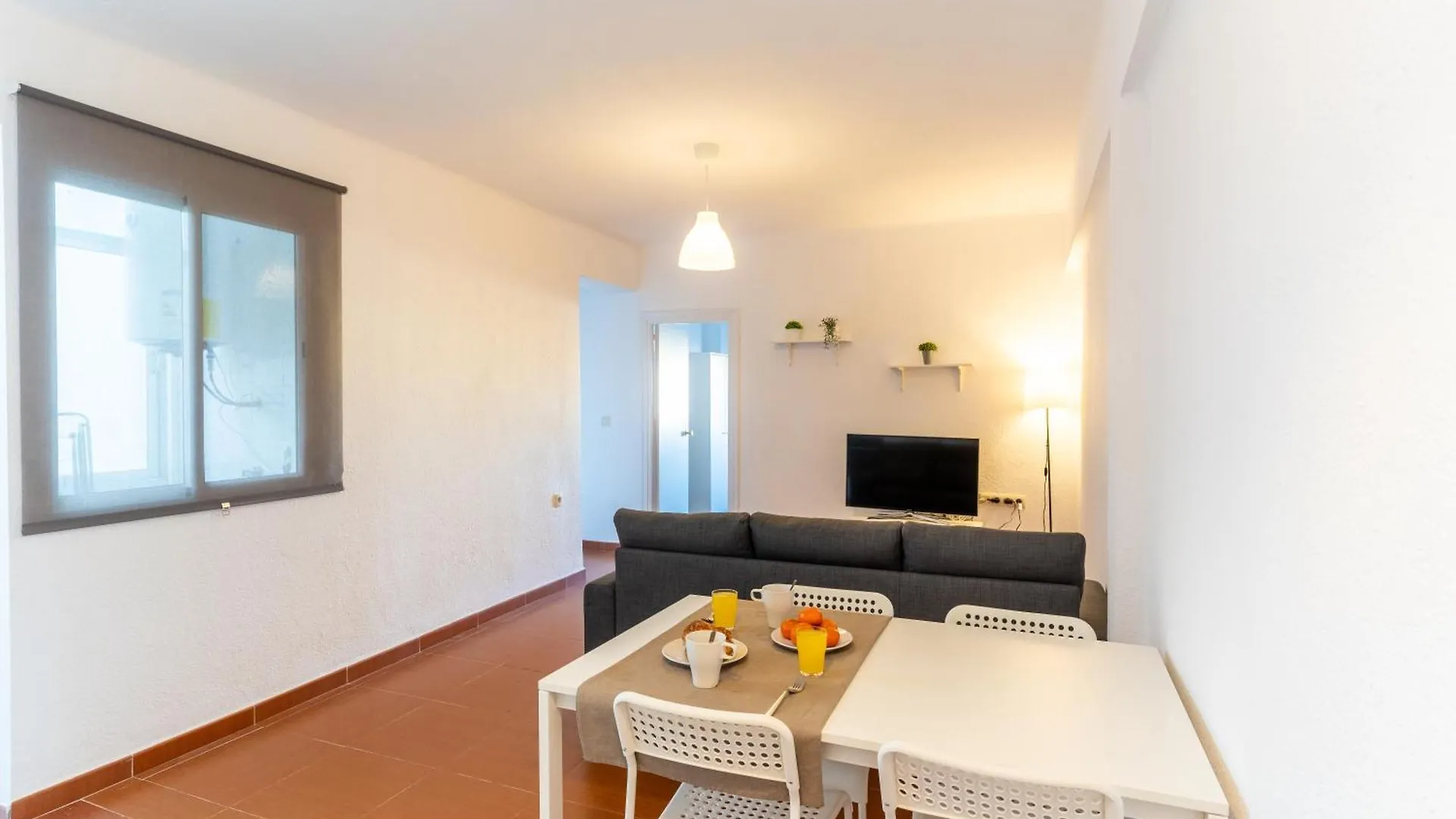 Trendyhomes Palmeral: Playa A 1 Minuto Almeria