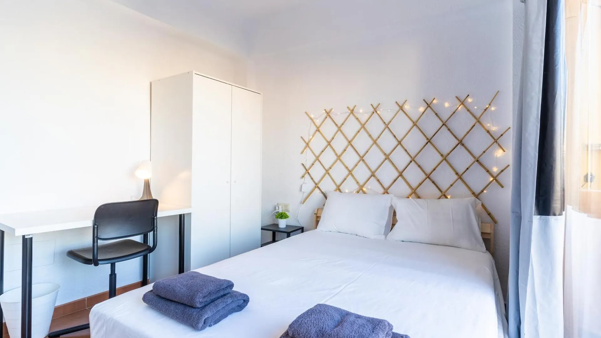 Trendyhomes Palmeral: Playa A 1 Minuto Almeria