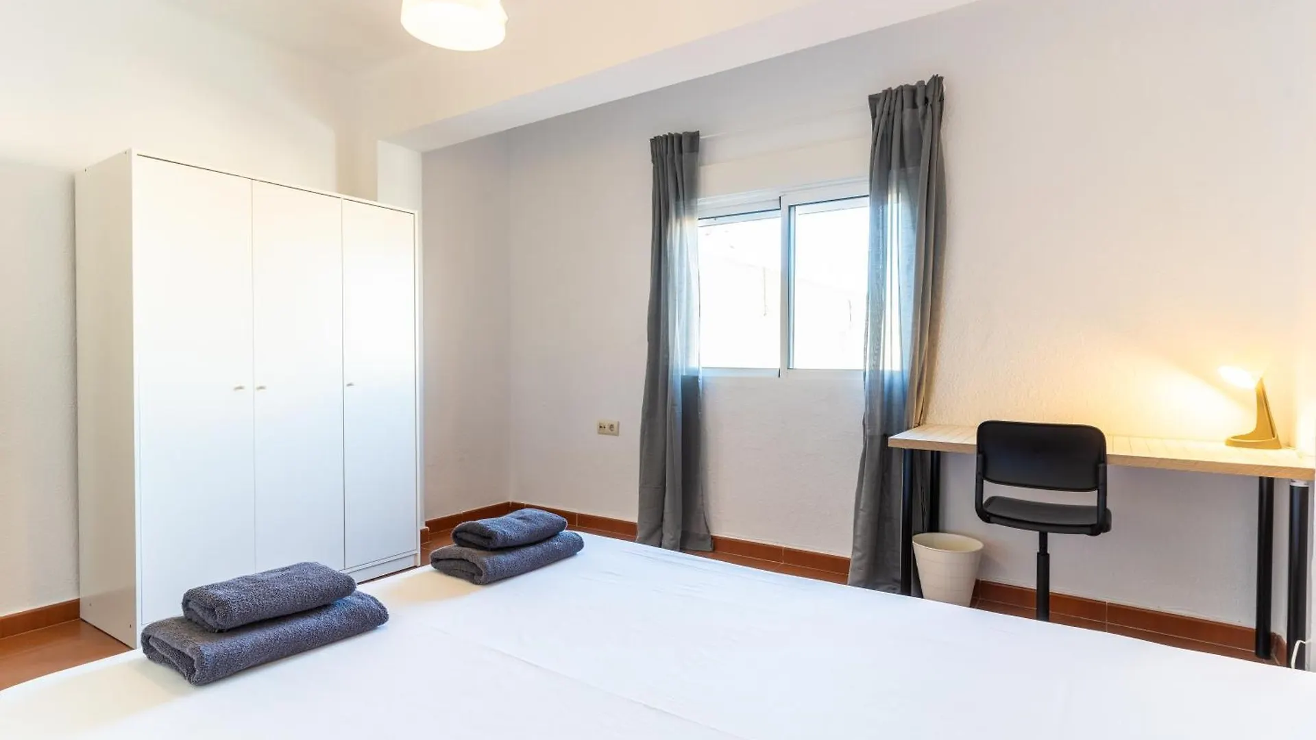 Trendyhomes Palmeral: Playa A 1 Minuto Almeria 0*,