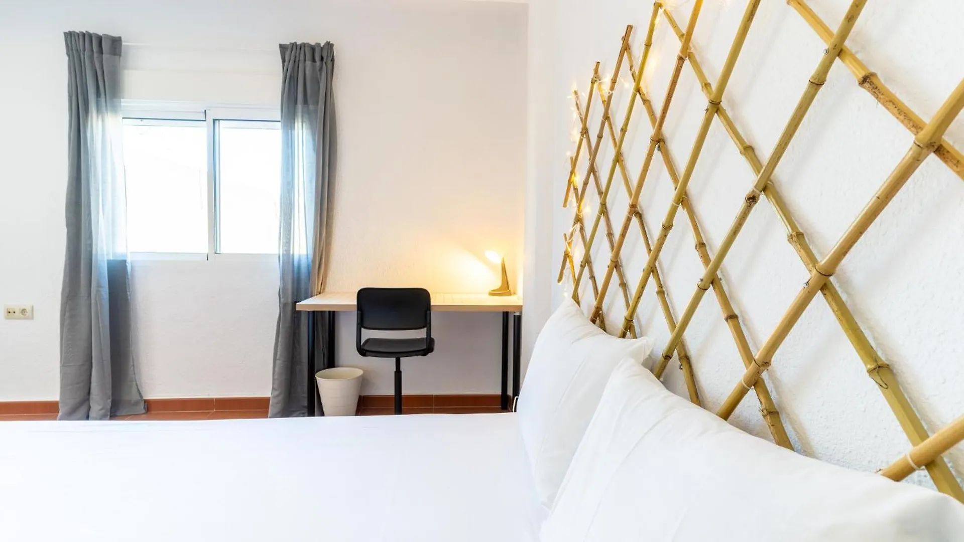 Trendyhomes Palmeral: Playa A 1 Minuto Almeria
